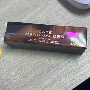 Marc jacobs cafe extra shot caffeine concealer and foundation color: medium 240